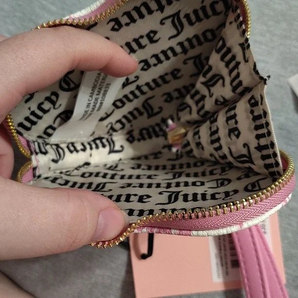 💗 NWT Juicy Couture Heart Coin Purse / Wristlet – Pink Logo Print - Picture 8 of 10